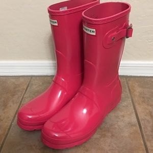 Pink hunter boots